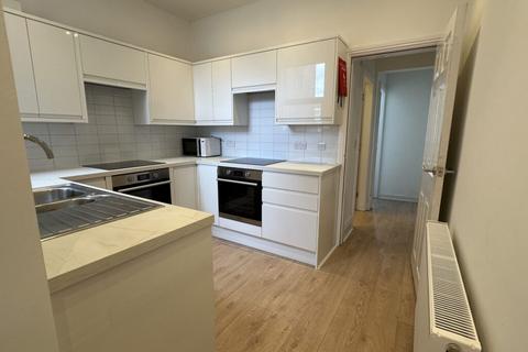 6 bedroom terraced house to rent, 72 Richmond Grove, Victoria Park M13