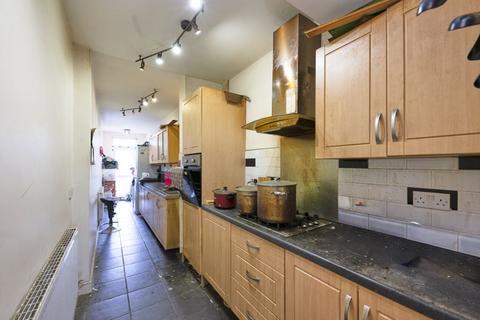 3 bedroom semi-detached house for sale, Lessingham Avenue, Wigan WN1