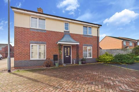 Palisade Close, Newport TF10
