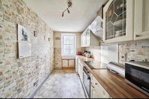 3 bedroom apartment for sale, Avery Avenue, London E16