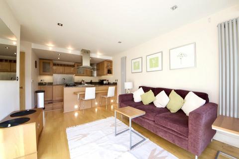 2 bedroom apartment to rent, 41 Millharbour, London E14