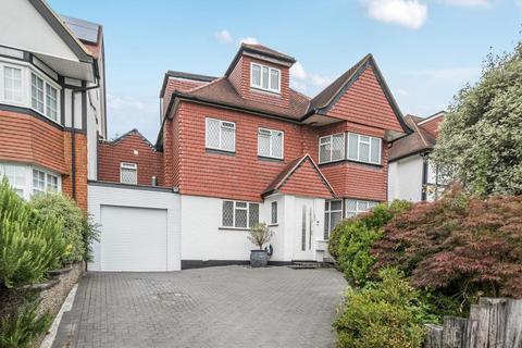 Edgware HA8