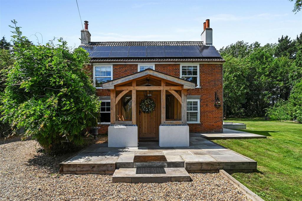 PT-FC(COL)-Pond Farm House-40.jpg