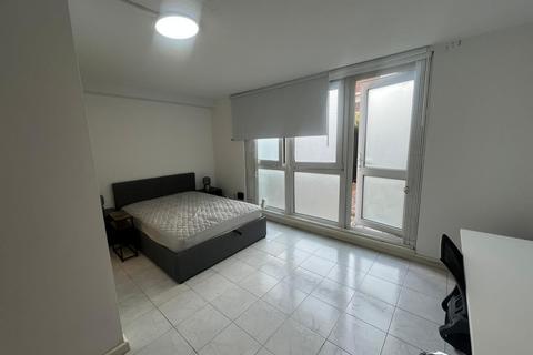 3 bedroom flat to rent, Euston, London NW1