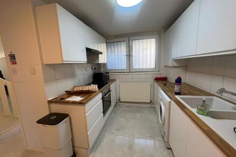 3 bedroom flat to rent, Euston, London NW1