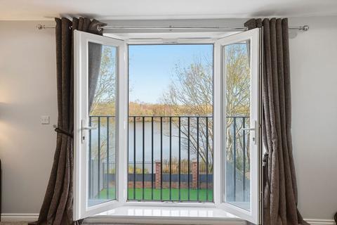4 bedroom end of terrace house for sale, Red Kite Avenue, Rotherham, S63