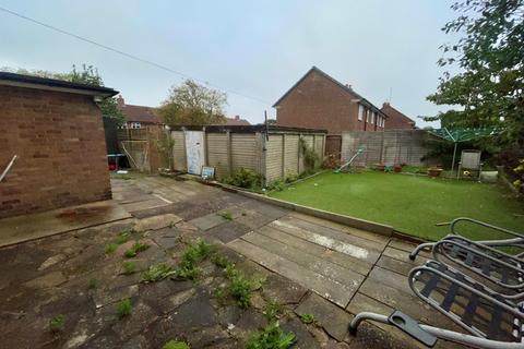 3 bedroom semi-detached house to rent, Rowan Road, Dudley, West Midlands, DY3