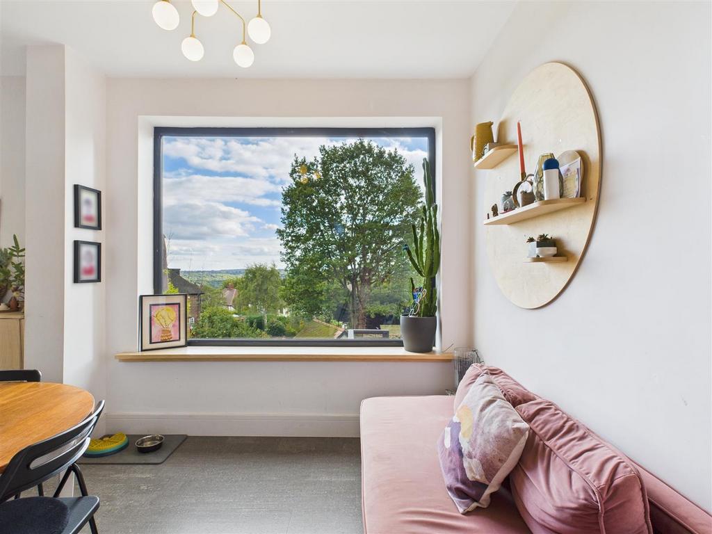 CAM05549 G0-PR0080-STILL074.jpg