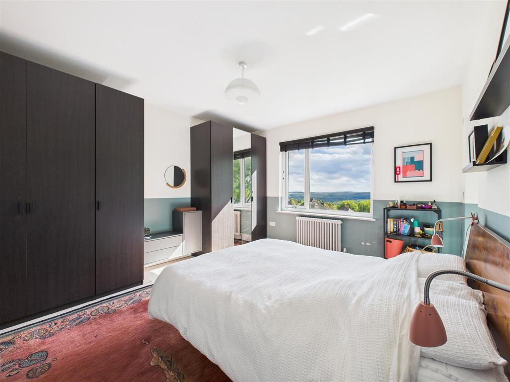 CAM05549 G0-PR0080-STILL015.jpg