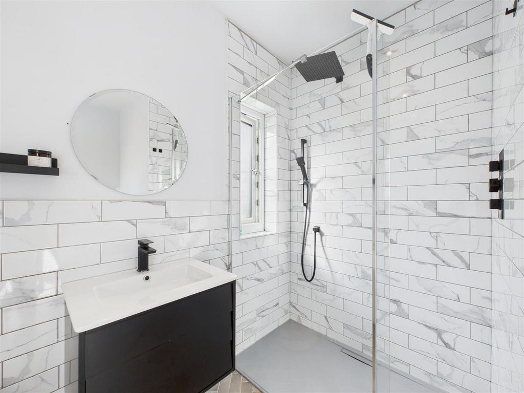 CAM05549 G0-PR0080-STILL022.jpg