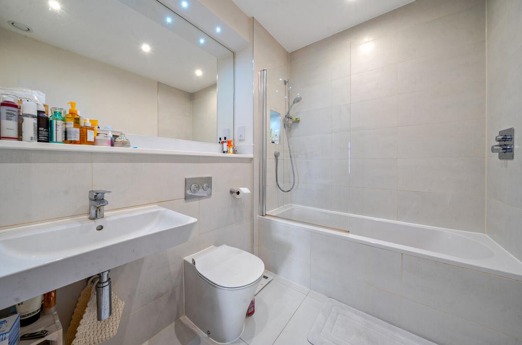 1356832 5 6900961...