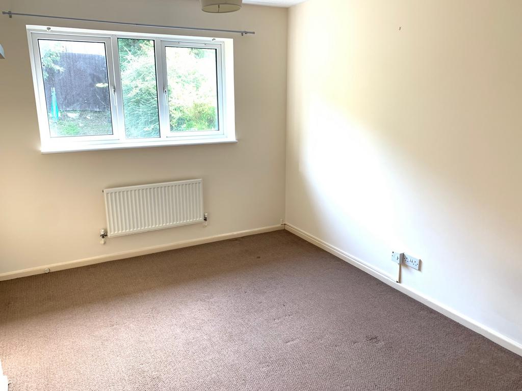 Bed 1 Kenfig Hill CF33