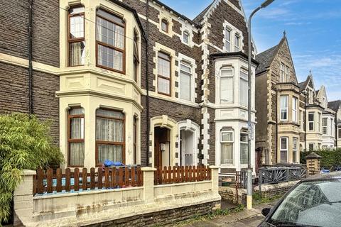 2 bedroom flat to rent, Claude Road, Cardiff CF24