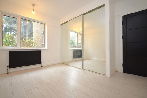 undefined, Connell Crescent, Ealing