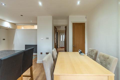 3 bedroom detached house to rent, London N11