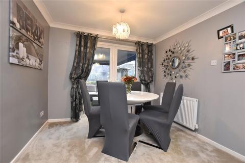3 bedroom townhouse for sale, Copthorne Close, Heywood, Greater Manchester, OL10