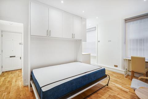 Studio to rent, Charlwood Street, London, SW1V