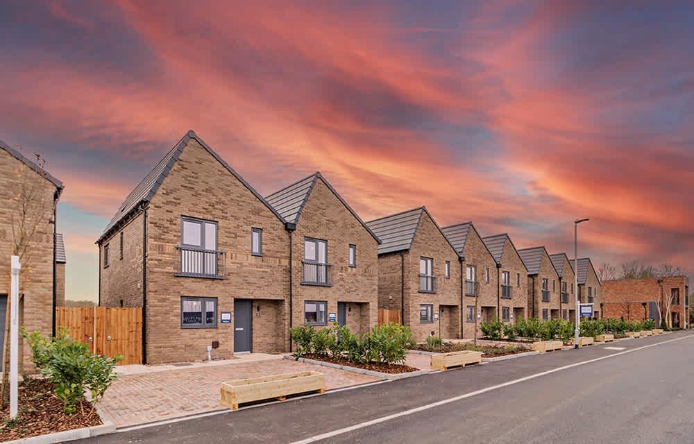 Persona-homes-stirling-fields-street-scene-1