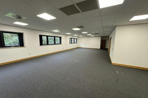 Office to rent, 3 Queensbridge Northampton NN4 7BF