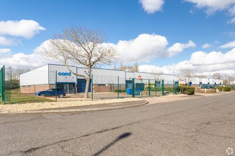 Distribution warehouse to rent, 7-15 Scotia Clos Northampton NN4 7HR