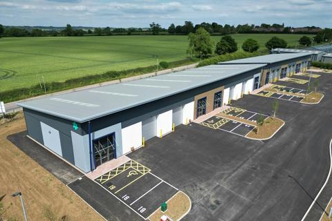 Warehouse to rent, Winstow Rd Leicester LE8 0RX