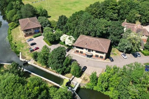 Office to rent, 6 Rushmills Northampton NN4 7YB