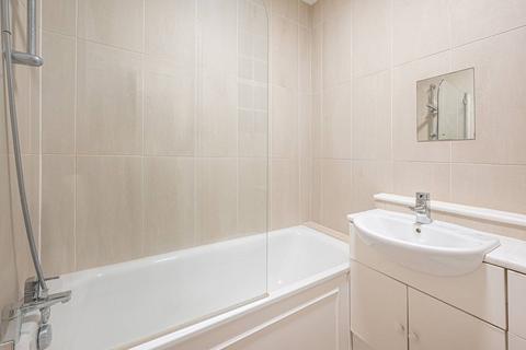 1 bedroom flat to rent, Mortimer Crescent, St John's Wood, London, NW6