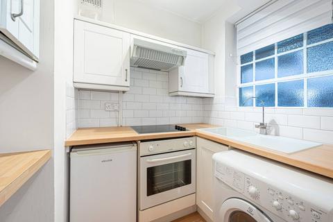 Mortimer Crescent, St John's Wood, London, NW6
