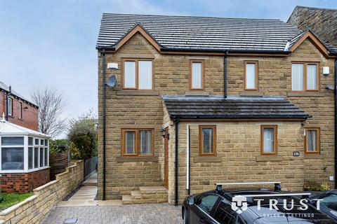 3 bedroom semi-detached house for sale, Tichbourne Street, Liversedge, WF15