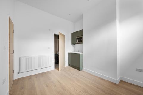 undefined, Coombe Lane, London SW20