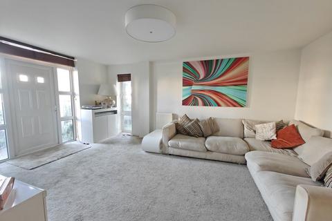 undefined, Trevelyan Court, Windsor, SL4