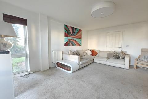 3 bedroom ground floor flat for sale, Trevelyan Court, Windsor, SL4