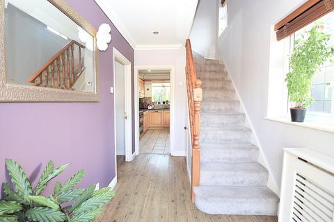 undefined, Blunden Road, Farnborough GU14
