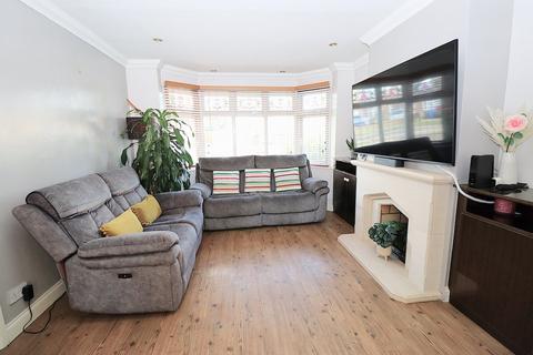 undefined, Blunden Road, Farnborough GU14