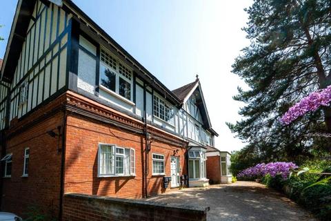 1 bedroom flat for sale, Wych Hill House, Woking GU22