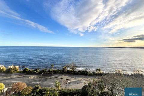 2 bedroom flat to rent, Emslie Road, Falmouth