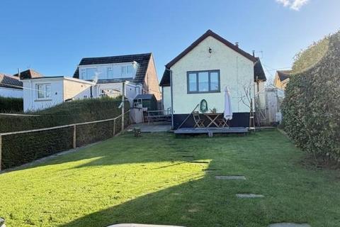 3 bedroom detached bungalow for sale, Bethesda Road, Tumble, Llanelli
