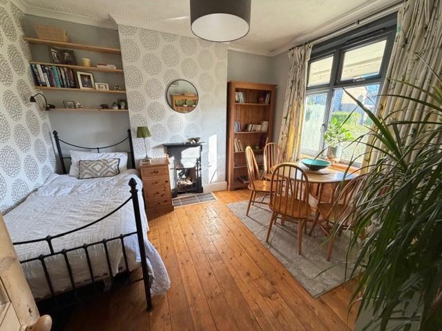 Sitting room/bedroom 3