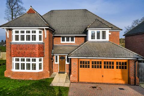 Detached house - 18 Pickwick Gardens, Compton