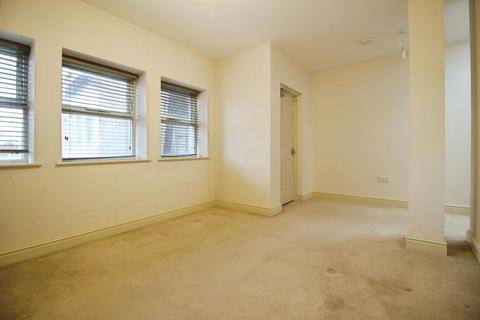 1 bedroom flat to rent, High Street, Swindon SN1