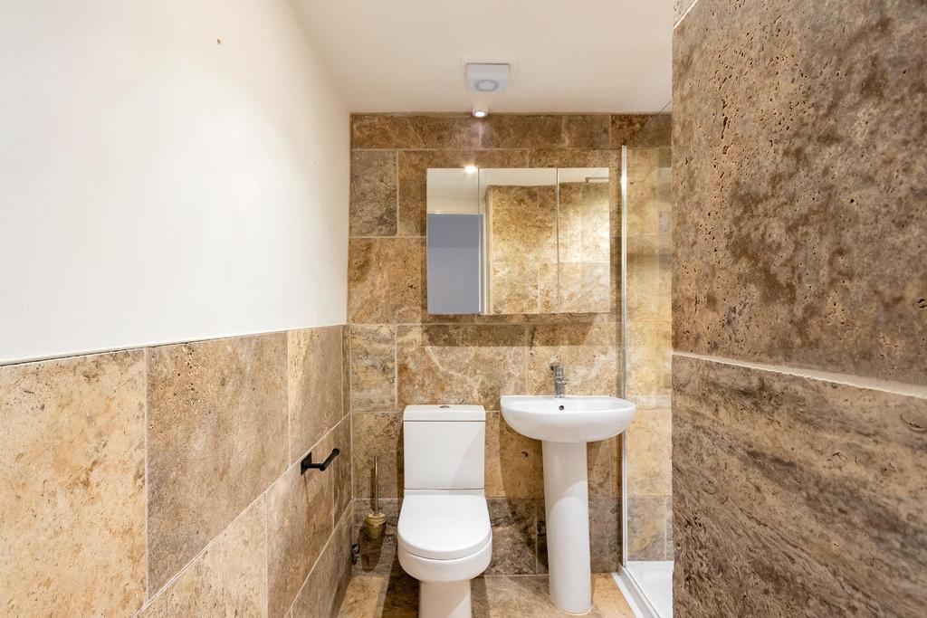 1 C0 ATHS - Bathroom B.jpg