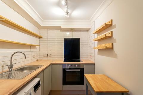 undefined, Camden Terrace, Cliftonwood