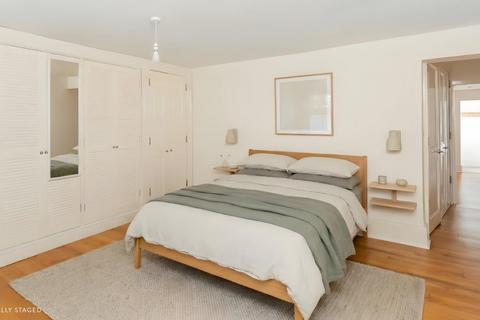 1 bedroom flat for sale, Camden Terrace, Cliftonwood
