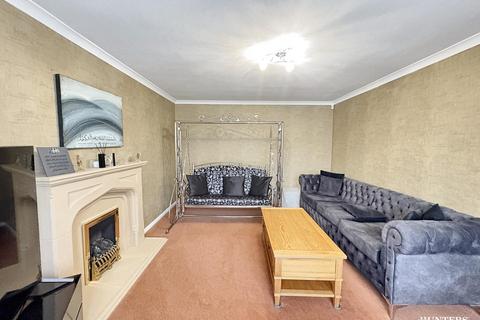 4 bedroom detached house for sale, Henley Avenue, Dewsbury