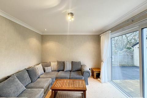 4 bedroom detached house for sale, Henley Avenue, Dewsbury