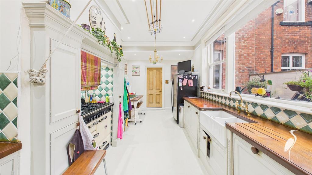 Breakfasting Kitchen