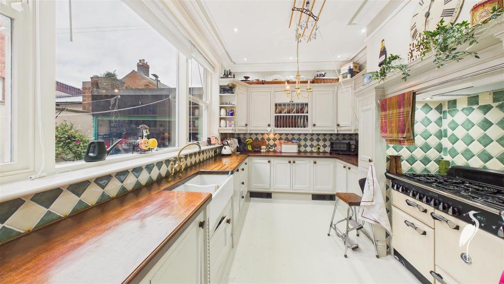 Breakfasting Kitchen