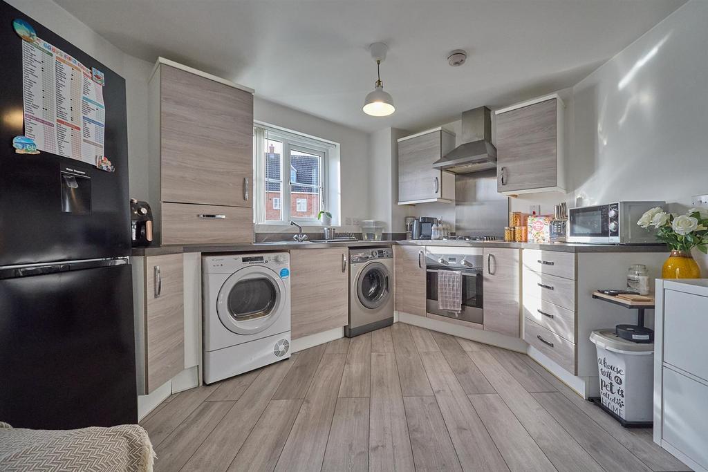 Living dining kitchen