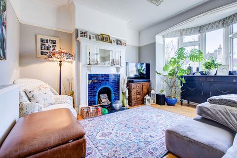 4 bedroom semi-detached house for sale, Madeira Avenue, Leigh-on-sea, SS9