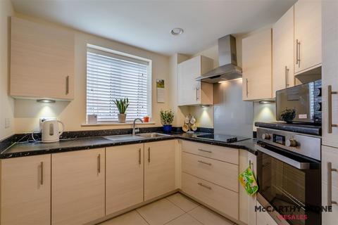 1 bedroom apartment for sale, Ambleside Avenue, South Shields